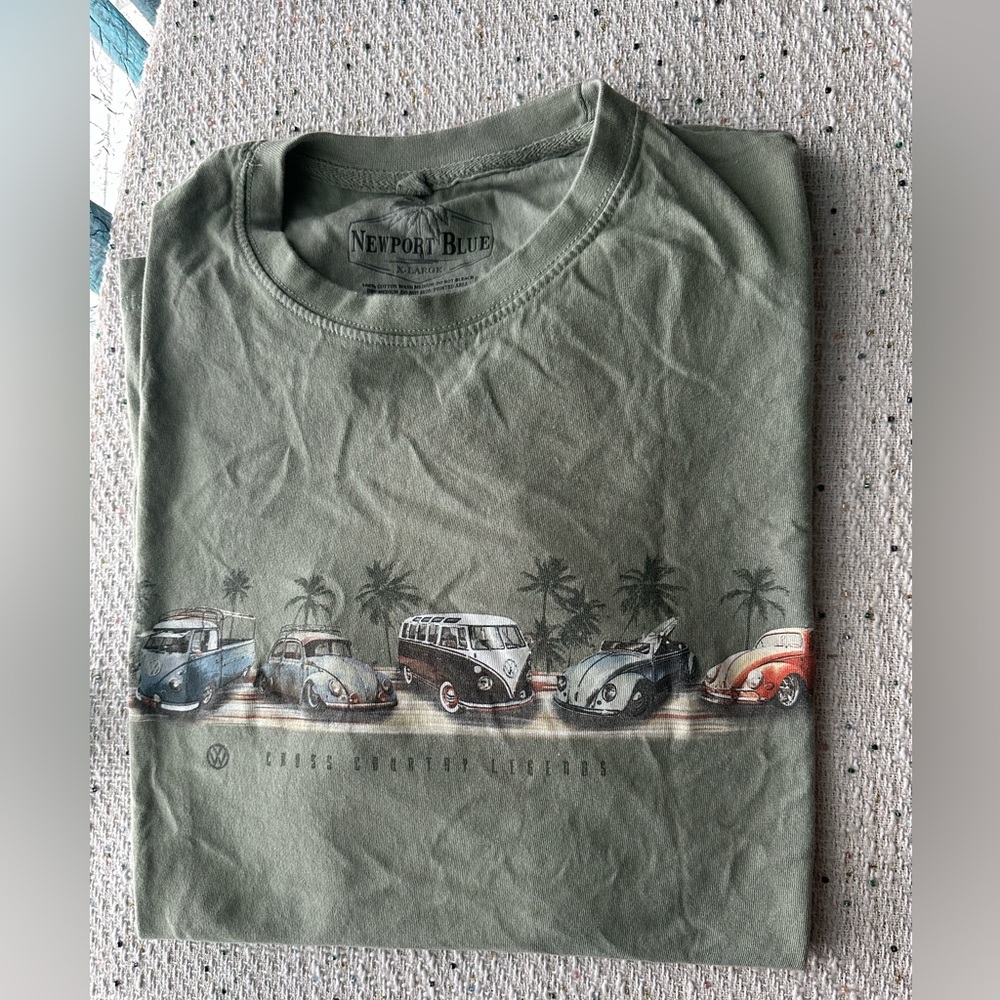 VW Green short sleeve graphic tee!